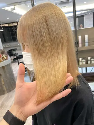 セミロング Loob.TOKYO MIYA🌈のヘアスタイル