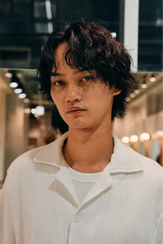 パーマ 八原 良来のヘアスタイル