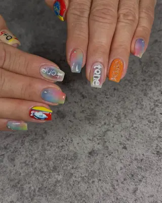 ネイル m-nail 🌙南浦和のネイルデザイン