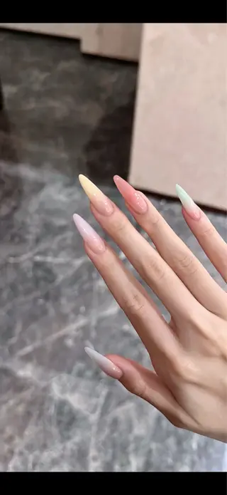 ネイル Sunny nail メナのネイルデザイン