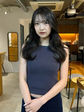 セミロング カラー 林　蓮/レイヤー/ 透明感カラーのヘアスタイル