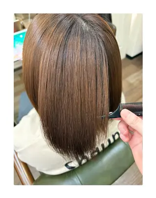 ミディアム 安松 莉那のヘアスタイル