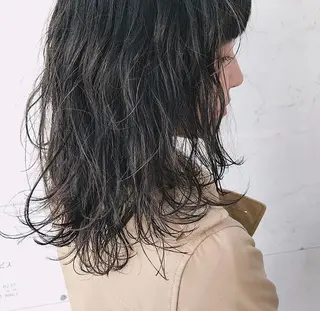セミロング パーマ 酸性縮毛矯正🧴韓国 レイヤー/髪質改善のヘアスタイル