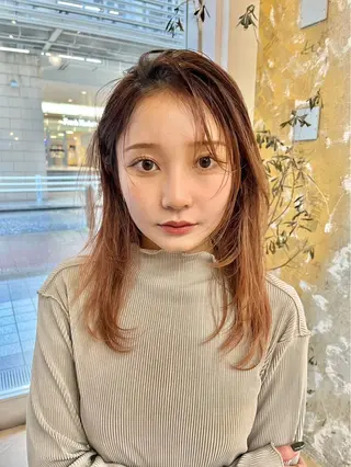 セミロング 艶カラー🌟 kanonのヘアスタイル