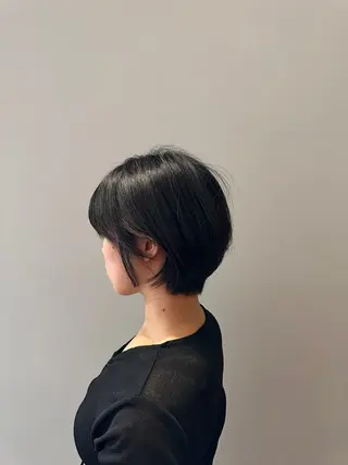 ショート レイヤーカット/ 透明感カラー/ きよのヘアスタイル