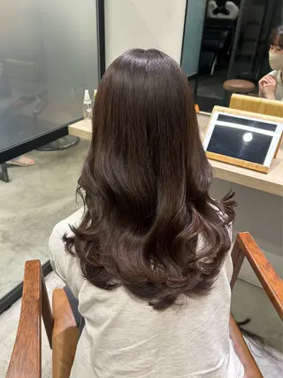 ロング カラー しげ ゆりか/透明感 カラー/顔周りカットのヘアスタイル
