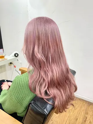 ロング カラー 青木 優歩のヘアスタイル