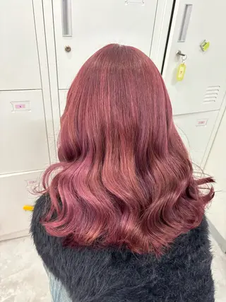 セミロング カラー 🐈‍⬛momo🐾 ブリーチ・Wカラーのヘアスタイル