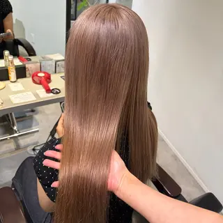 ロング カラー MIRUKA/ 暖色カラー/ベージュのヘアスタイル