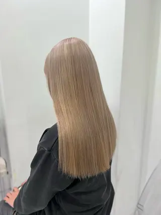 ロング カラー モテ髪ハイトーン🫧 serina🎀池袋のヘアスタイル