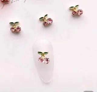 ネイル 🌻🌻🌻ひま わり🌻🌻🌻のネイルデザイン