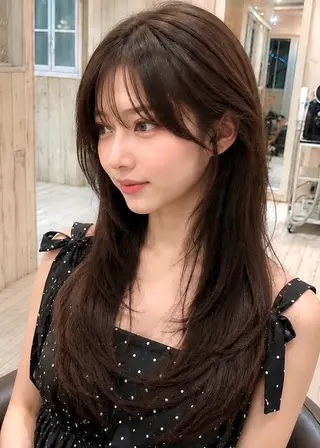 セミロング 大人可愛い韓国 レイヤー大田のヘアスタイル