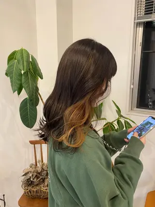 セミロング カラー yunica Momokaのヘアスタイル