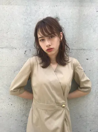 ミディアム カラー パーマ ヘアアレンジ 松田 亮葉のヘアスタイル