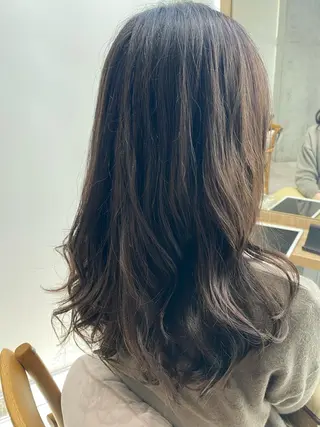 セミロング カラー 似合う髪型見つけます AYAKAのヘアスタイル
