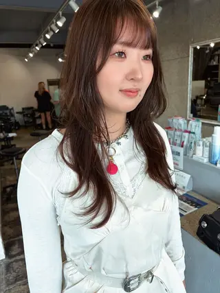 ロング eim AYUKAのヘアスタイル