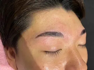 アイブロウ メンズ美容専門店 NEW FACEの眉毛・アイブロウイメージ