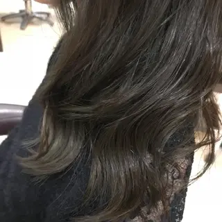 セミロング カラー Oopsレイヤー 加藤澄都のヘアスタイル
