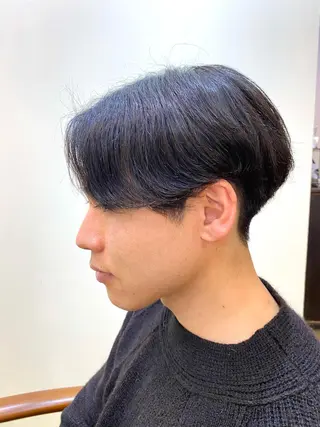 ミディアム メンズ 柏のセンターパート のプロ関口 柊太のヘアスタイル