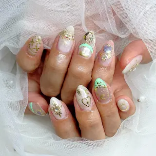 ネイル Re;lio AKIのネイルデザイン