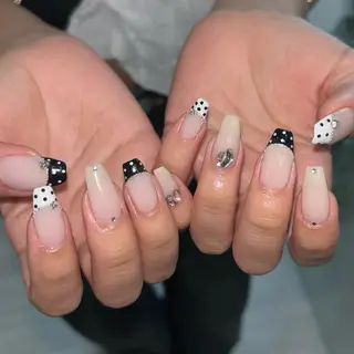 ネイル LIAn.🎀 Munakataのネイルデザイン
