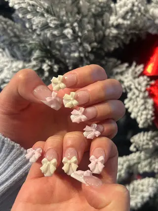 ネイル EmaNail 肥後橋店🤍YURIのネイルデザイン