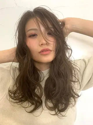 セミロング カラー パーマ 島袋カナ☀️🉐 夏キャンペーン中☀️のヘアスタイル