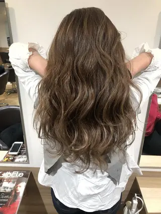 セミロング 夜23時まで予約🉑 reverieあきらのヘアスタイル