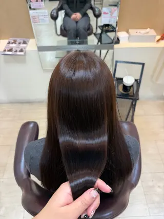 ミディアム 岸田 奈々/ 艶髪/トレンドカラーのヘアスタイル
