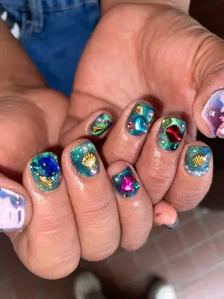 ネイル 個性派🌺推しネイル 💅💞hota🐇のネイルデザイン