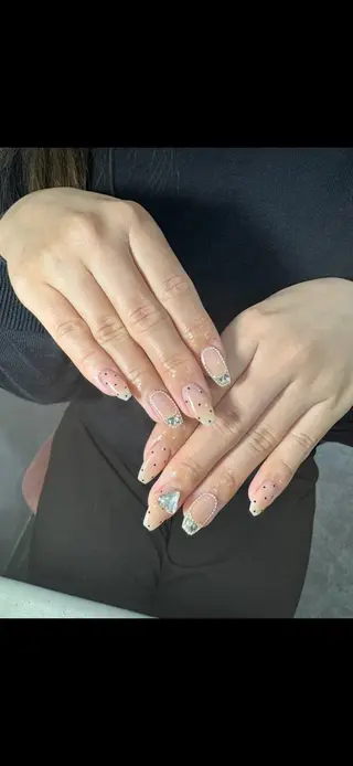 ネイル LAVISH 大和店 🤱子連れ大歓迎のネイルデザイン