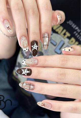 ネイル Dione Nail きよみのネイルデザイン