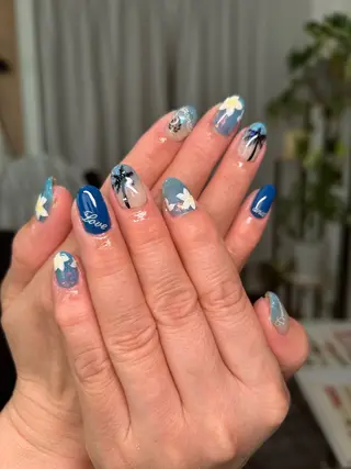 ネイル AQUA MARINEのネイルデザイン
