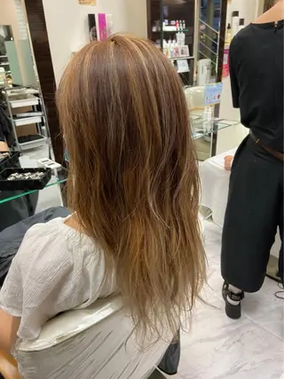 カラー ✄折橋 彩花🐶🍑のヘアスタイル