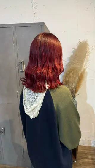 ミディアム カラー 木下 茉奈瀬のヘアスタイル