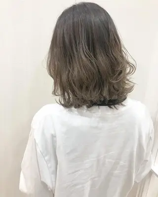 ショート カラー 横浜ブリーチムラ直し ハイトーン/ブリーチのヘアスタイル