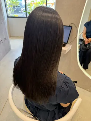 カラー 馬場 美咲のヘアスタイル