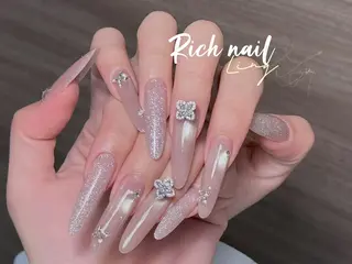 ネイル Rich Nail 🤲🏻梨央のネイルデザイン