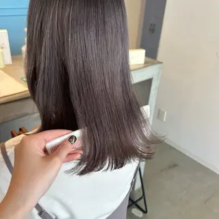 ミディアム カラー 砂野 真璃奈のヘアスタイル