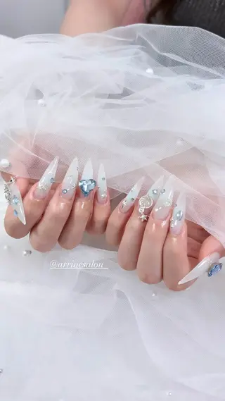 ネイル akari🎀 京橋 ARRINEのネイルデザイン