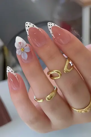 ネイル Lisa Nail Salonのネイルデザイン
