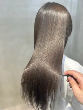 カラー 住野 紗香のヘアスタイル