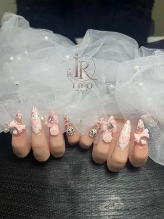 ネイル IRO Nail Studioのネイルデザイン