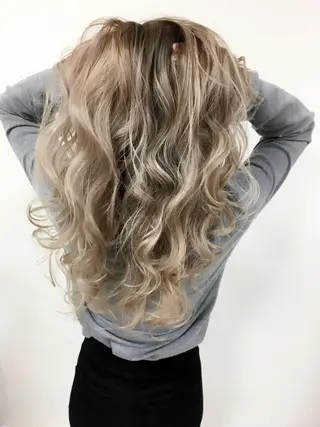 ロング カラー Beach 代表 KENTAのヘアスタイル