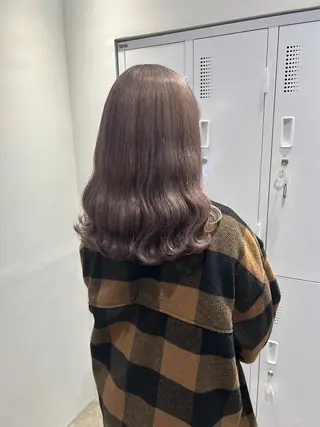 セミロング カラー 山本 愛永のヘアスタイル