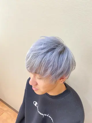 ショート カラー 宮地 崇文のヘアスタイル