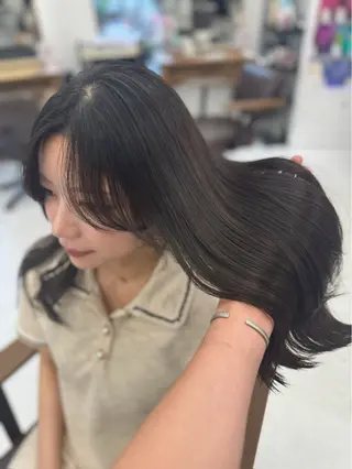 ロング 坂本 小春のヘアスタイル