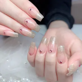 ネイル M🌷nail 長さだし専門店のネイルデザイン