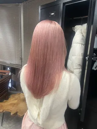 ロング RIEブリーチ& エクステ特化型のヘアスタイル