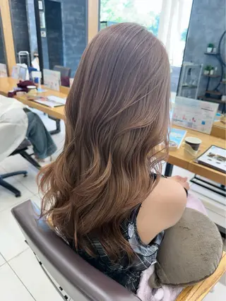 ロング カラー 🩶透明感・艶カラー 🩶ひいな🩶のヘアスタイル